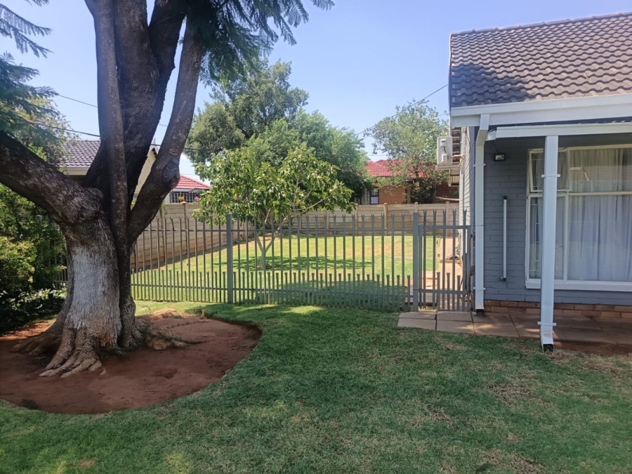4 Bedroom Property for Sale in Carters Glen Northern Cape